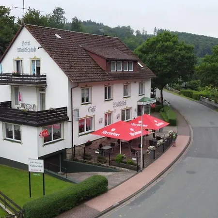 Waldschloss 4*